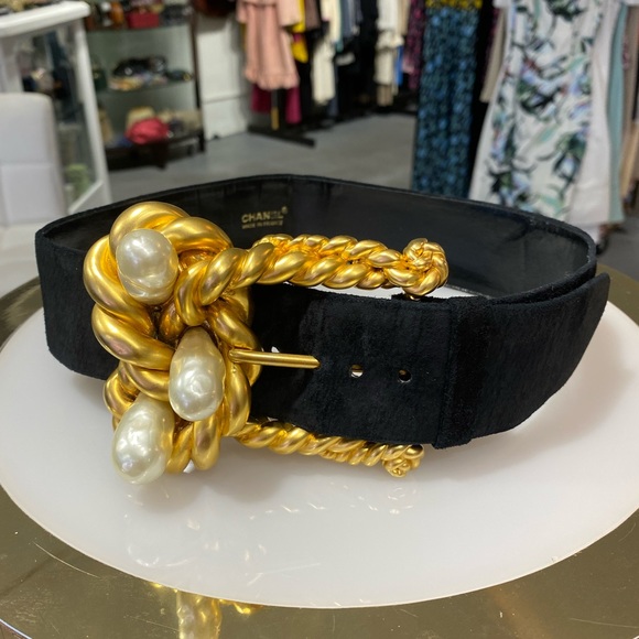 Authentic Chanel Vintage Twisted Gold Belt XS - Picture 15 of 16